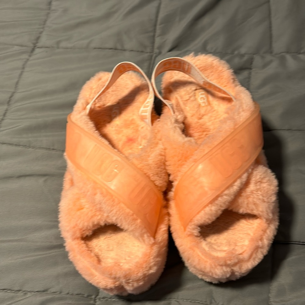 Size 7 1/2 UGG platform slippers